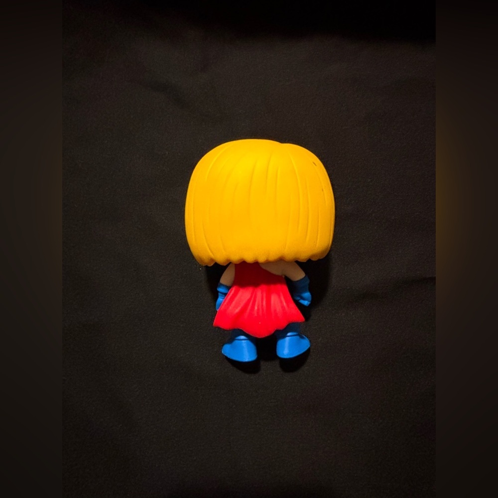 Funko Pop #94 DC Super Heroes- Power Girl - Picture 2 of 2